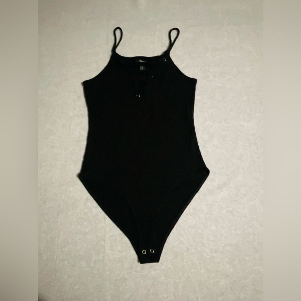 Forever 21 Black Lace Up Ribbed Bodysuit Medium M Sleeveless Y2K Edgy Minimalist